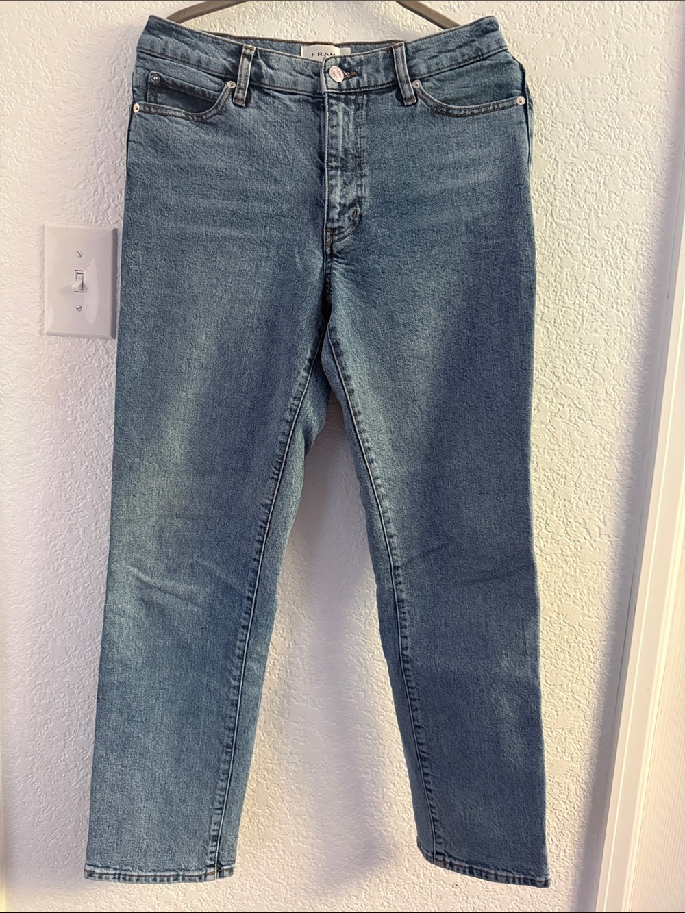 Frame High-Rise “The Borrowed” Jeans in Ricochet
